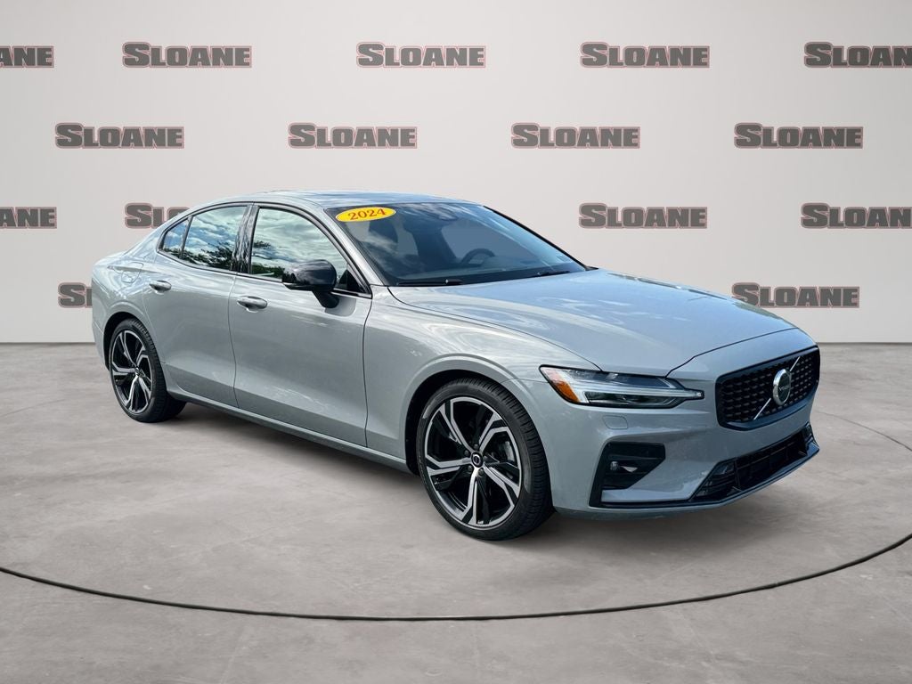 2024 Volvo S60 B5 Core Dark Theme