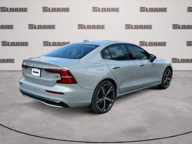 2024 Volvo S60 B5 Core Dark Theme