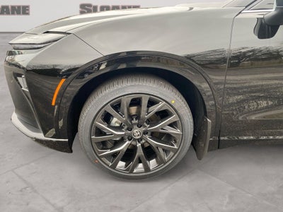 2025 Toyota CROWN SIGNIA Limited