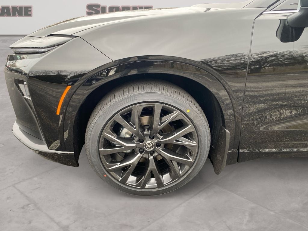 2025 Toyota CROWN SIGNIA Limited