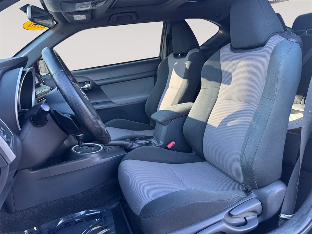 2016 Scion SCION tC Base