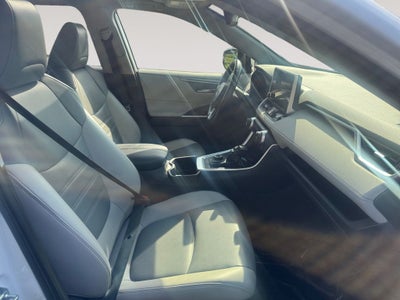 2023 Toyota RAV4 HYBRID XLE Premium