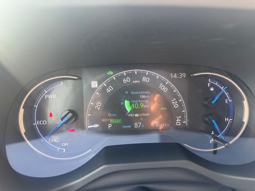 2023 Toyota RAV4 HYBRID XLE Premium
