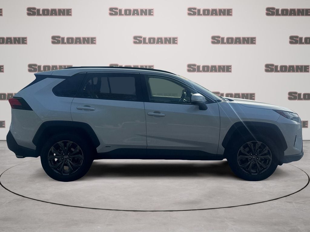 2023 Toyota RAV4 HYBRID XLE Premium