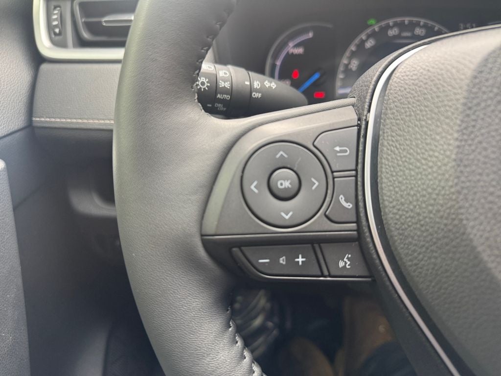 2024 Toyota RAV4 HYBRID XLE Premium