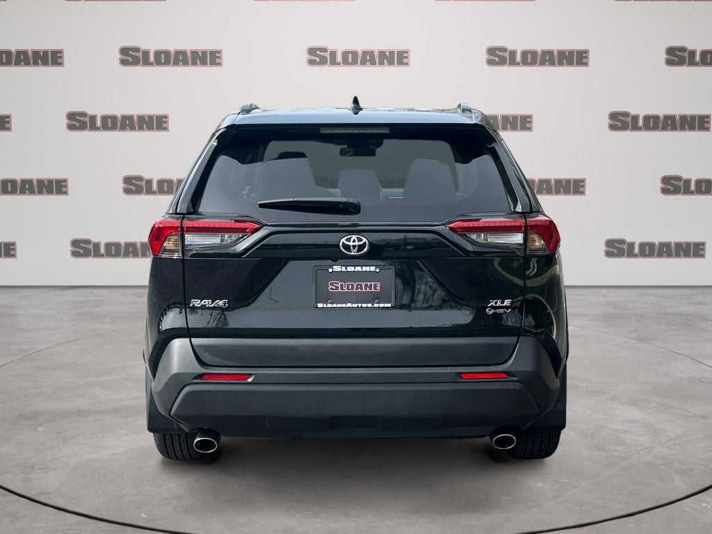2025 Toyota RAV4 HYBRID XLE