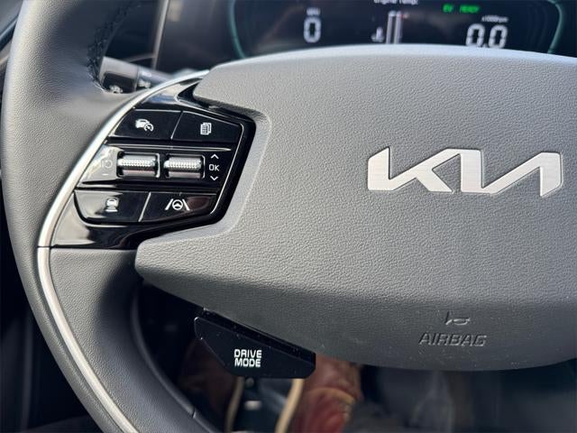 2023 Kia Niro EX
