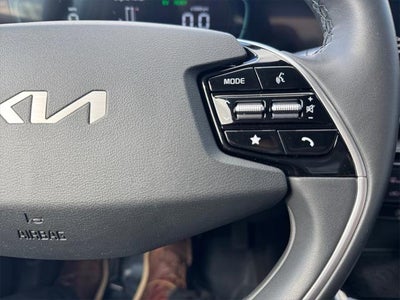 2023 Kia Niro EX