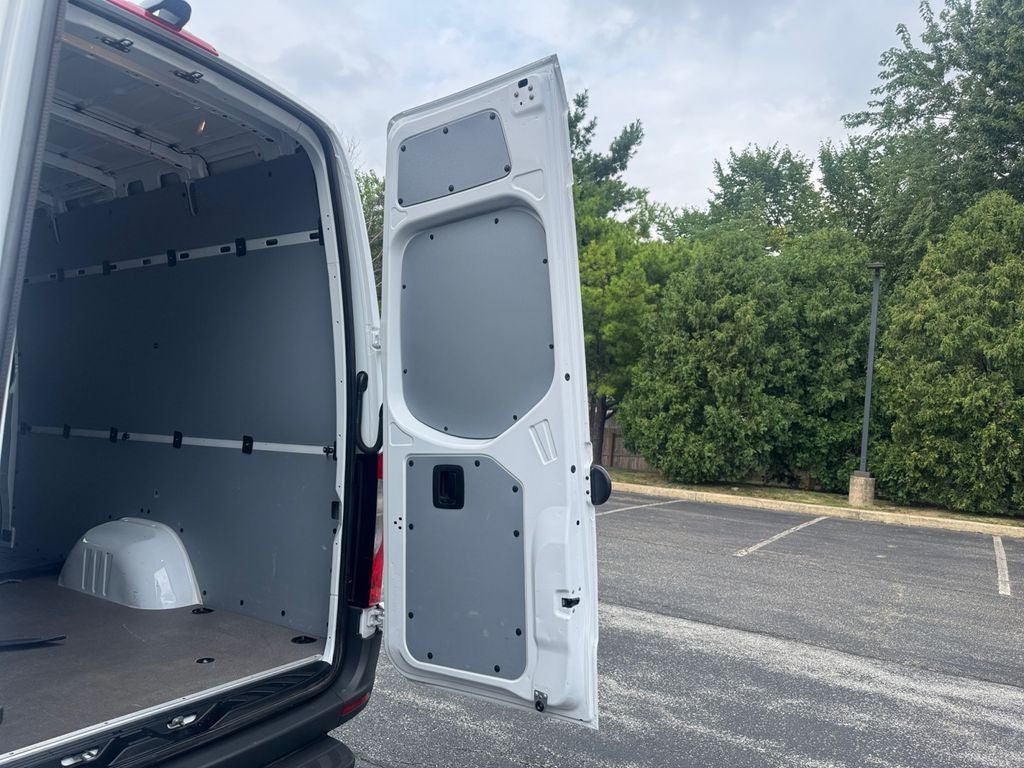 2023 Mercedes-Benz Sprinter Cargo 170 WB High Roof