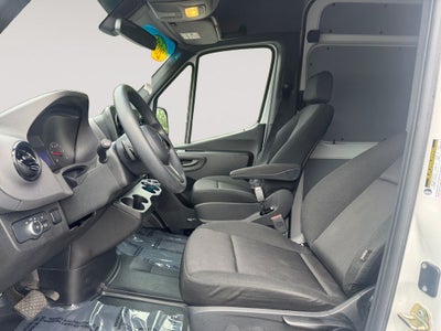 2023 Mercedes-Benz Sprinter Cargo 170 WB High Roof