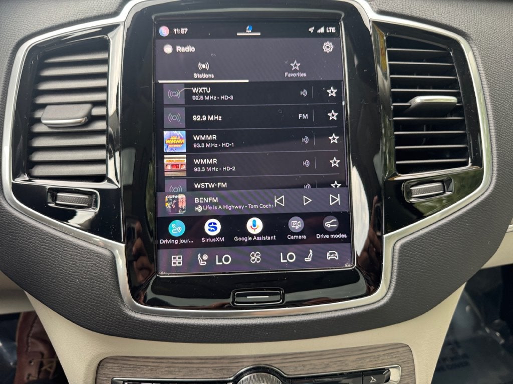 2024 Volvo XC90 B6 Plus Bright Theme 6-Seater