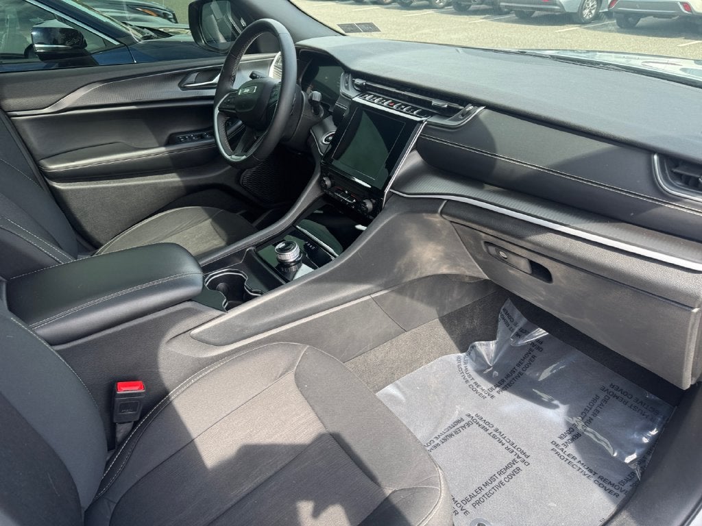 2024 Jeep Grand Cherokee L Laredo