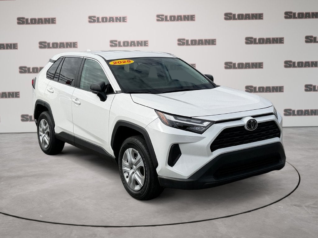2025 Toyota RAV4 LE