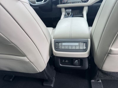 2022 Nissan Pathfinder Platinum