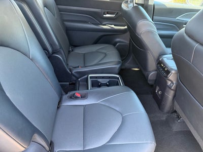 2025 Toyota Grand Highlander XLE