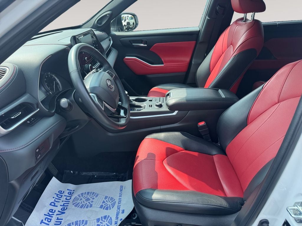 2022 Toyota Highlander XSE