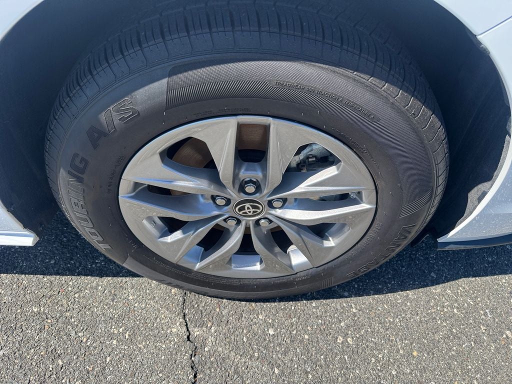 2024 Toyota Sienna LE 8 Passenger