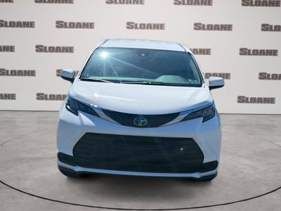2024 Toyota Sienna LE 8 Passenger