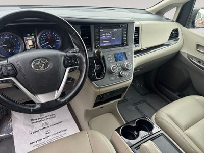 2020 Toyota Sienna XLE 8 Passenger