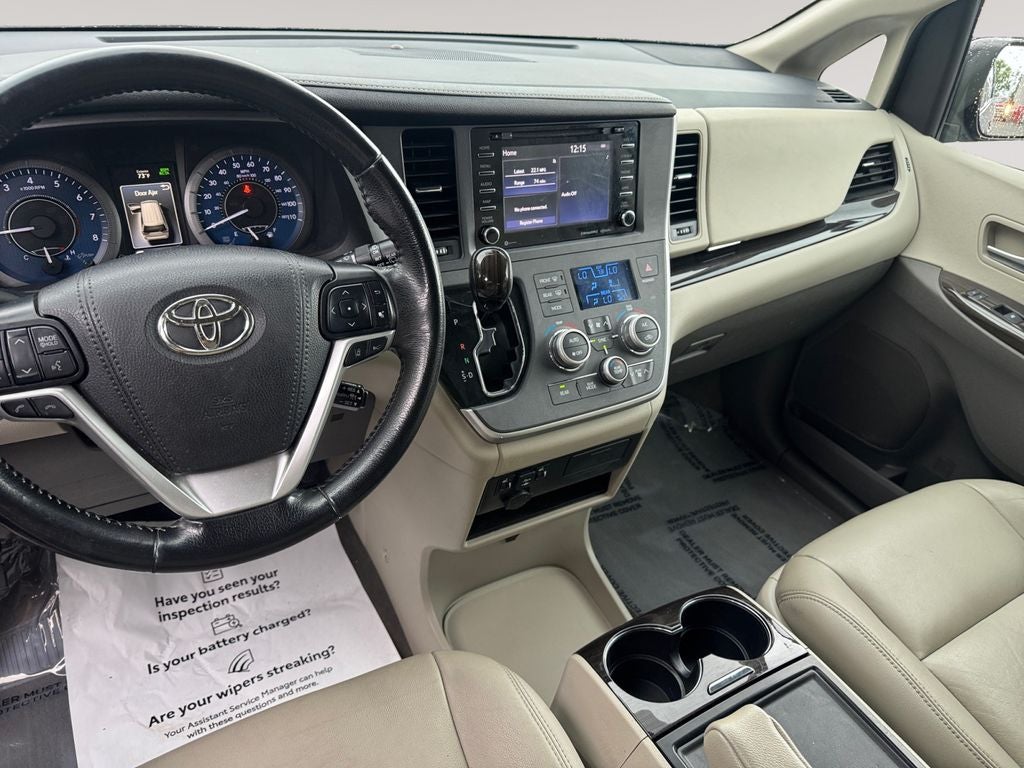 2020 Toyota Sienna XLE 8 Passenger
