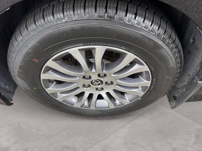 2020 Toyota Sienna XLE 8 Passenger