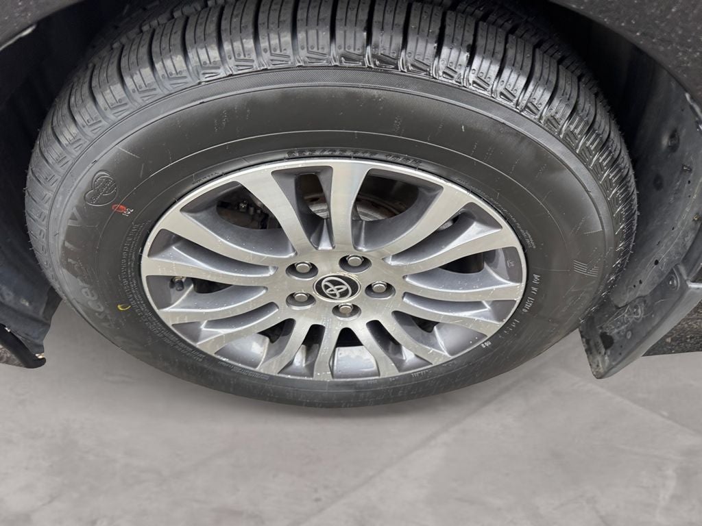 2020 Toyota Sienna XLE 8 Passenger