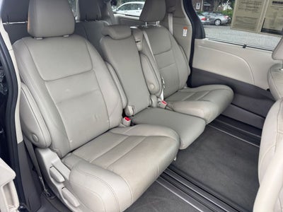 2020 Toyota Sienna XLE 8 Passenger