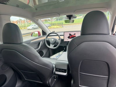 2024 Tesla Model Y Performance