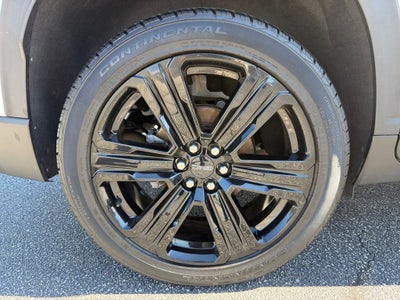 2024 GMC Acadia Elevation