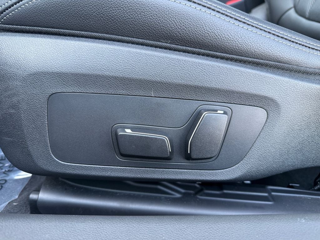 2025 BMW 2 Series 230i xDrive