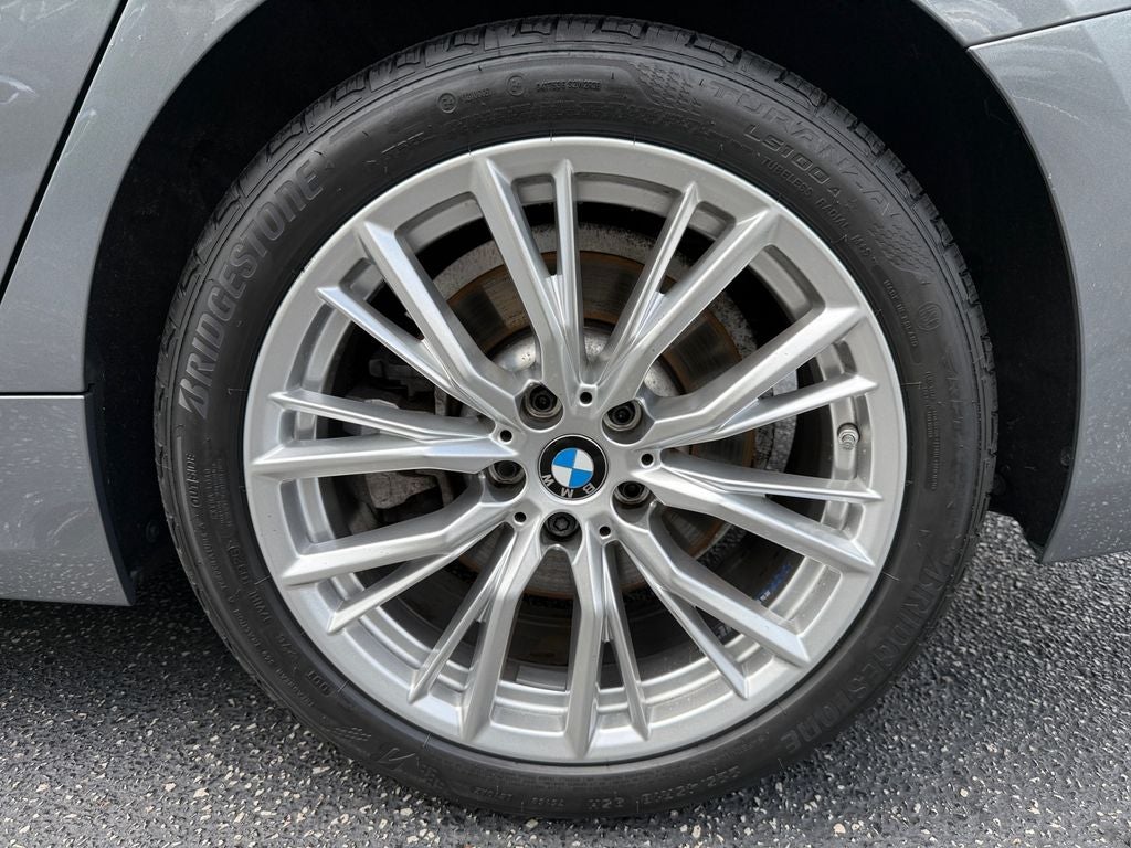 2023 BMW 3 Series 330i xDrive