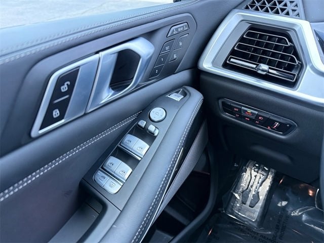 2023 BMW X7 xDrive40i M Sport