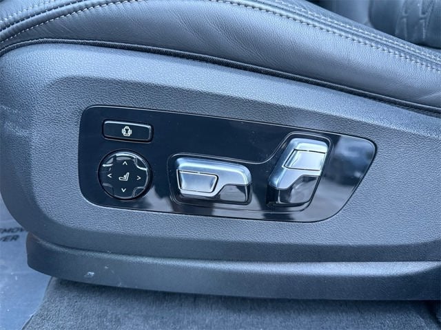 2023 BMW X7 xDrive40i M Sport