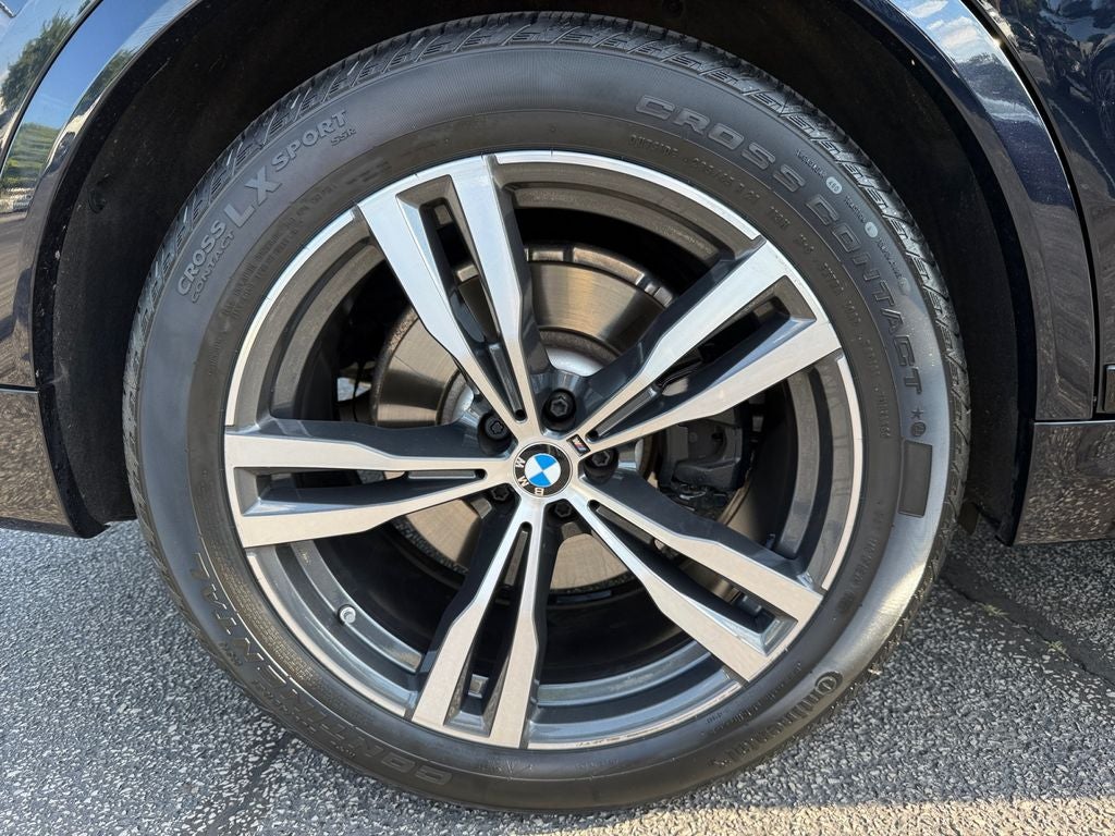 2025 BMW X7 xDrive40i M Sport
