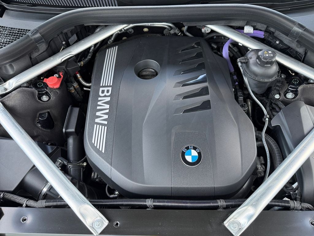 2025 BMW X7 xDrive40i M Sport