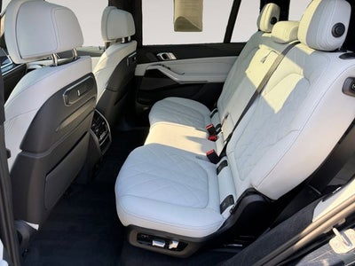 2025 BMW X7 xDrive40i M Sport