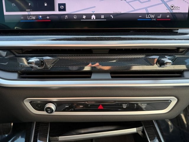 2025 BMW X7 xDrive40i M Sport