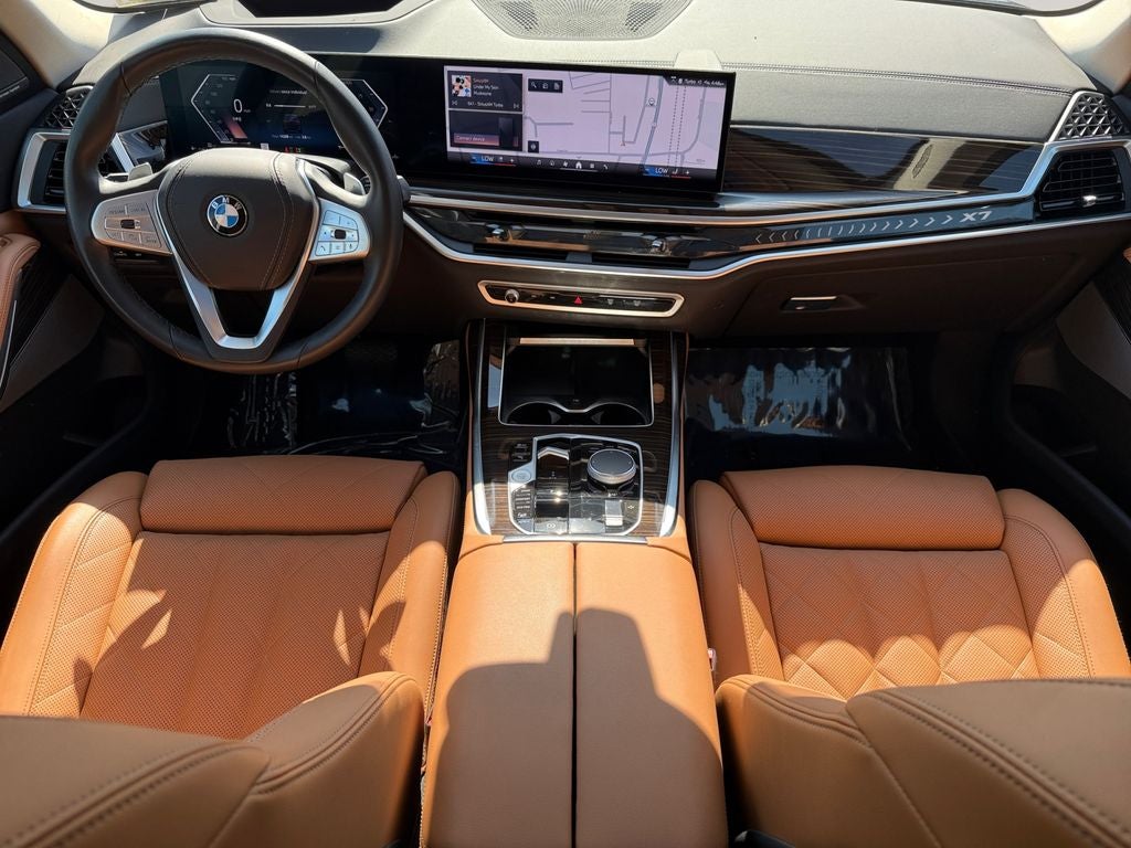 2025 BMW X7 xDrive40i