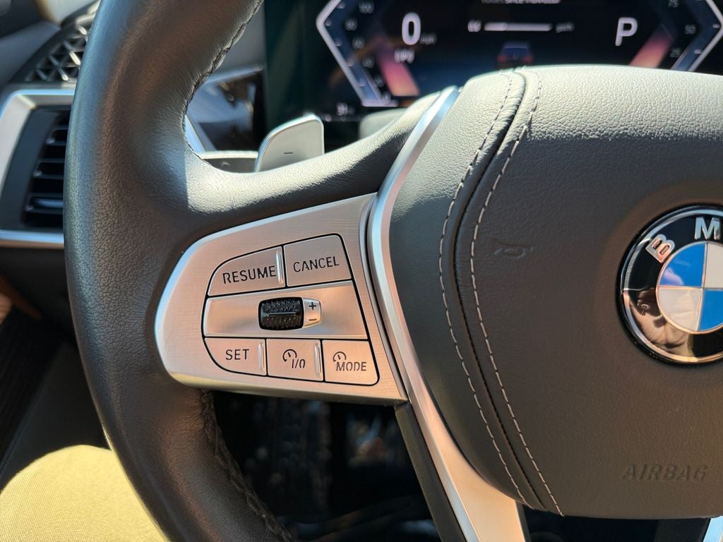 2025 BMW X7 xDrive40i