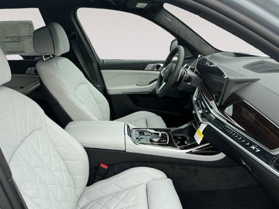 2027 BMW X7 xDrive40i