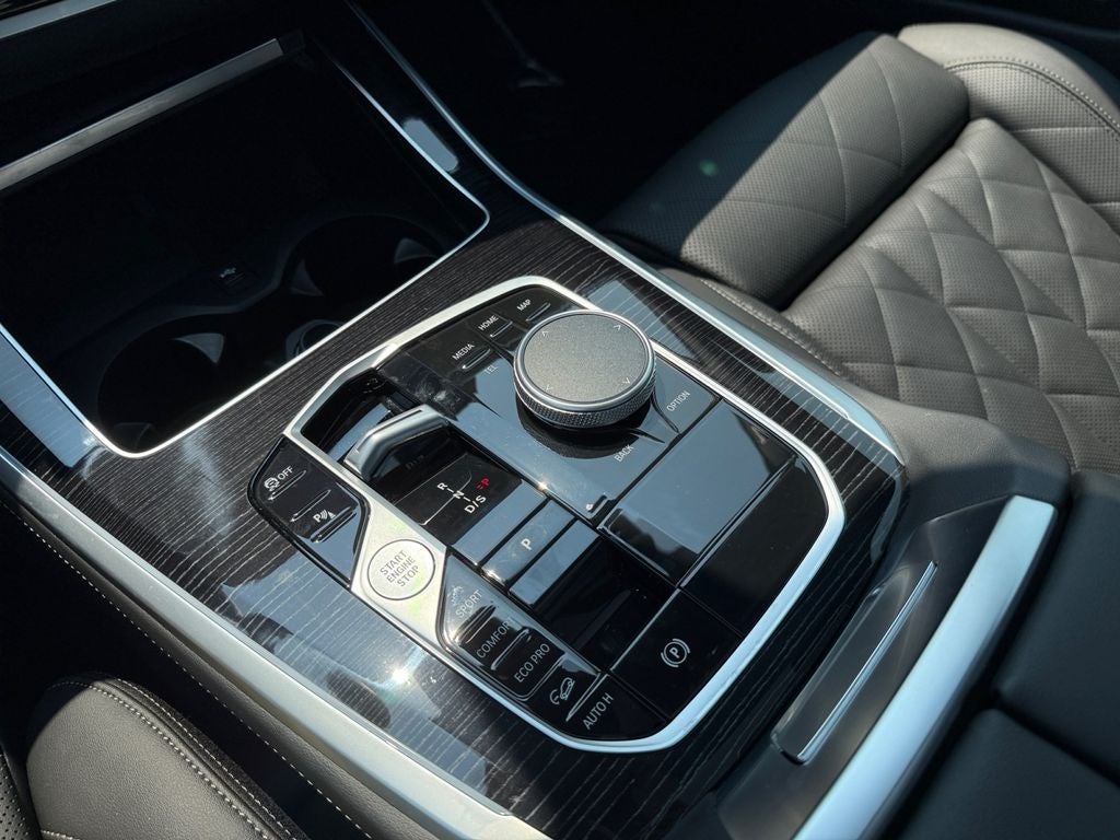 2025 BMW X5 xDrive40i M Sport