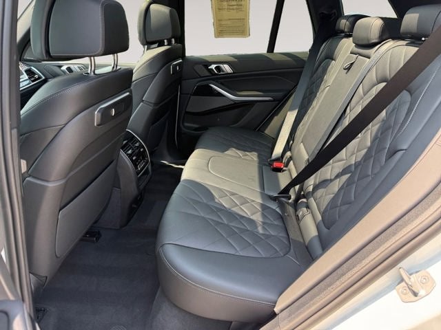 2025 BMW X5 xDrive40i M Sport