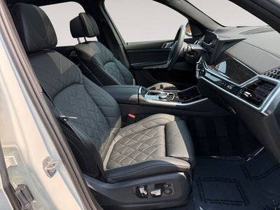 2025 BMW X5 xDrive40i M Sport