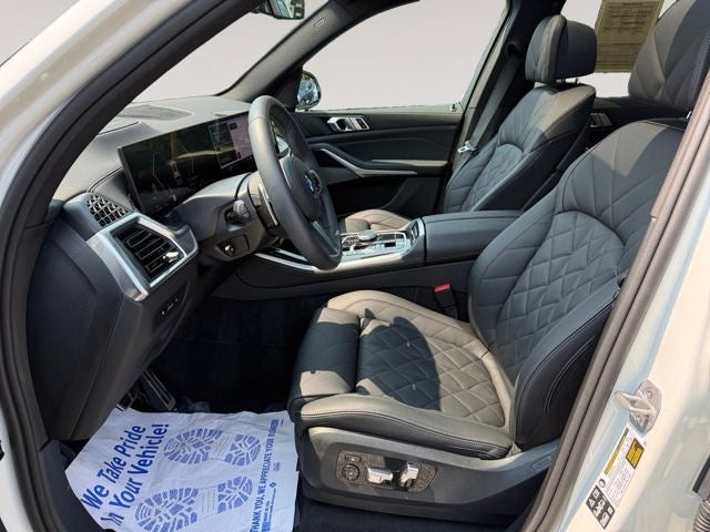 2025 BMW X5 xDrive40i M Sport