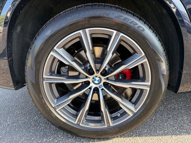 2025 BMW X5 xDrive40i M Sport