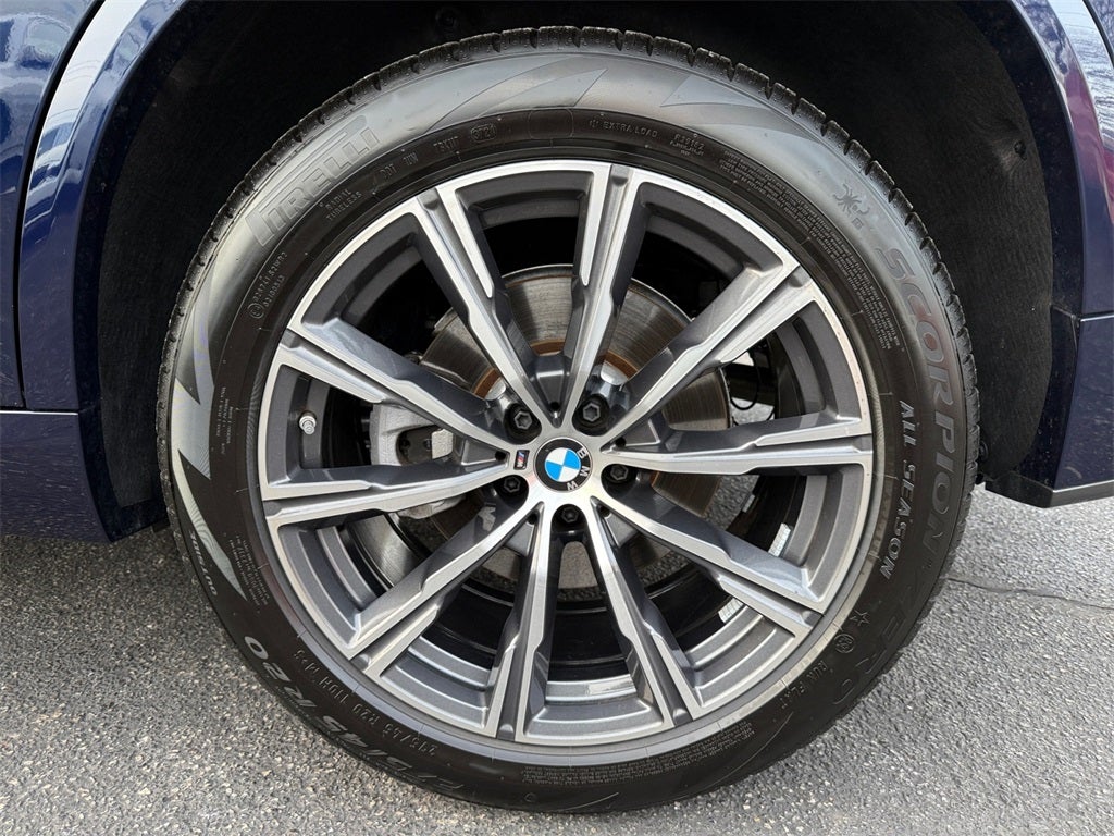 2025 BMW X5 xDrive40i M Sport