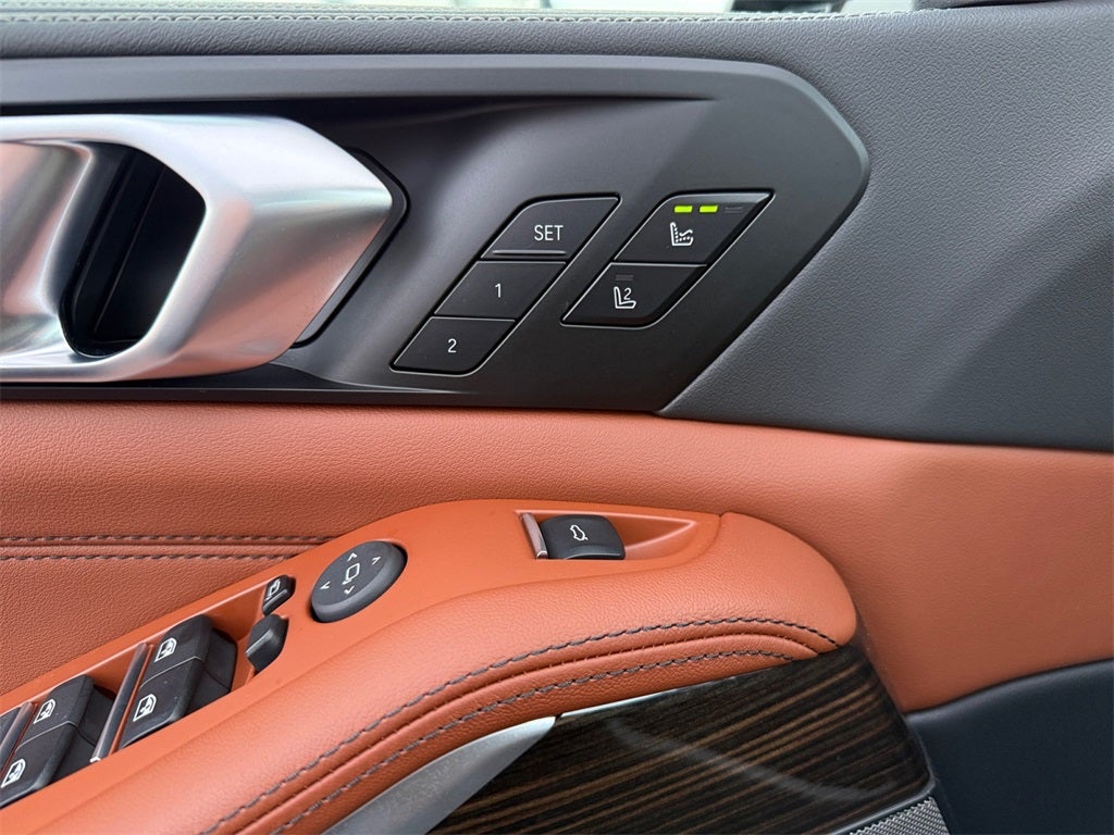 2025 BMW X5 xDrive40i M Sport