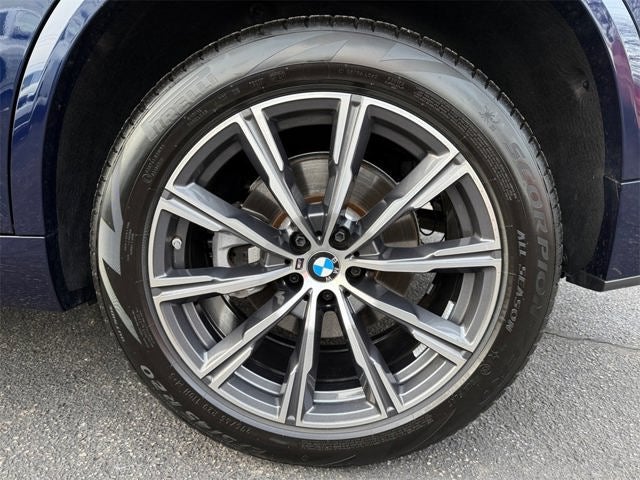 2025 BMW X5 xDrive40i M Sport