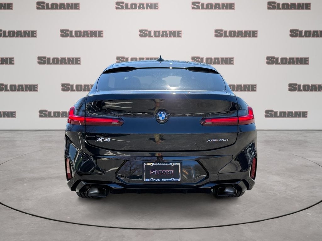 2023 BMW X4 xDrive30i