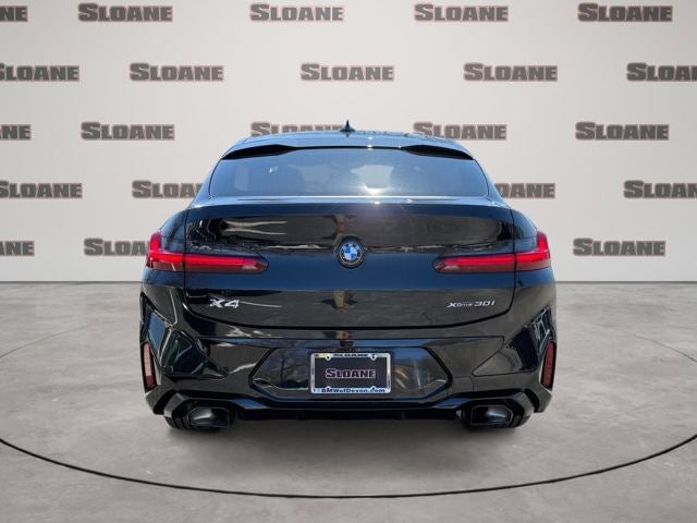 2023 BMW X4 xDrive30i